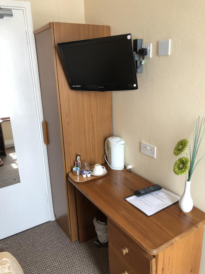 Fairways Guest House CBG Esterno foto